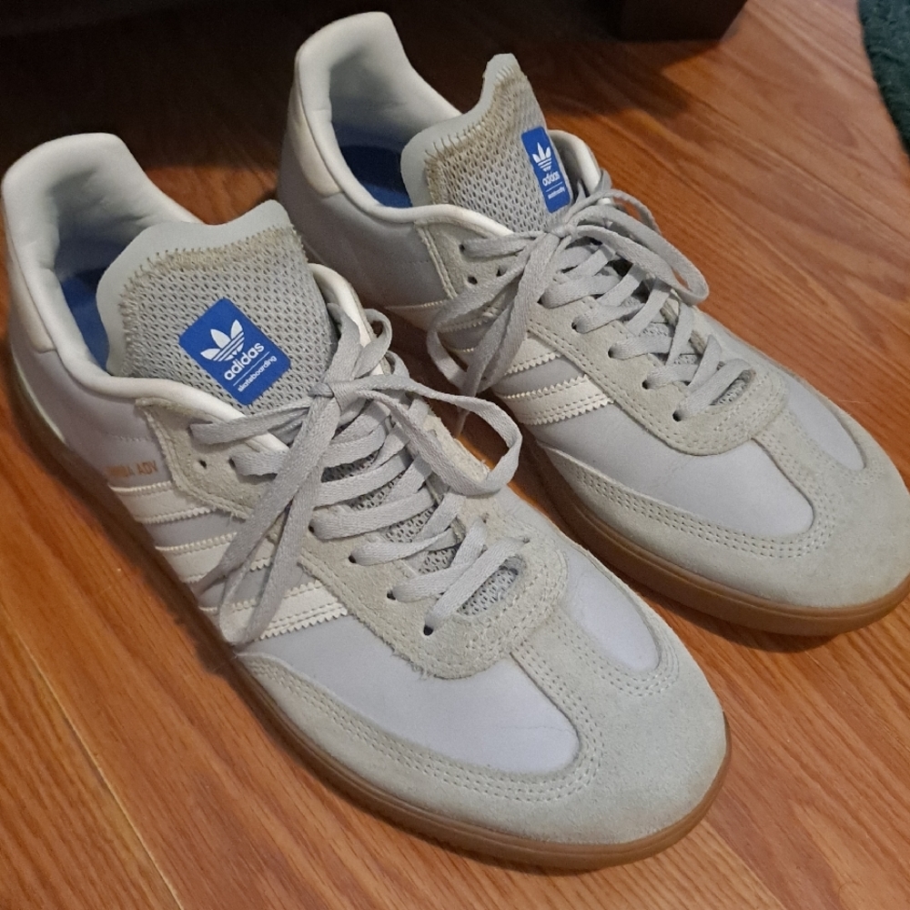 Men's Adidas Samba ADV Light Grey/Gum Shoes - Size 9.5 US